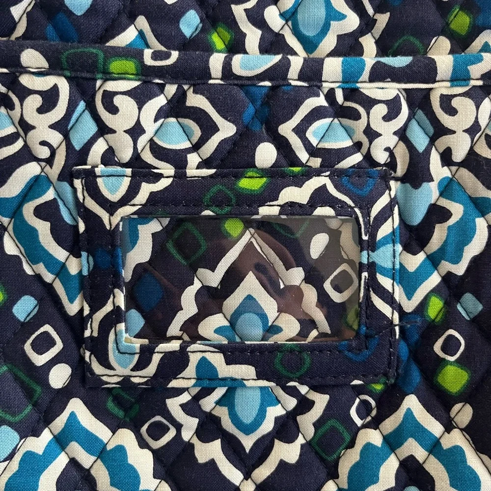 Vera Bradley Large Weekender Traveler Bag - Picture 9 of 9